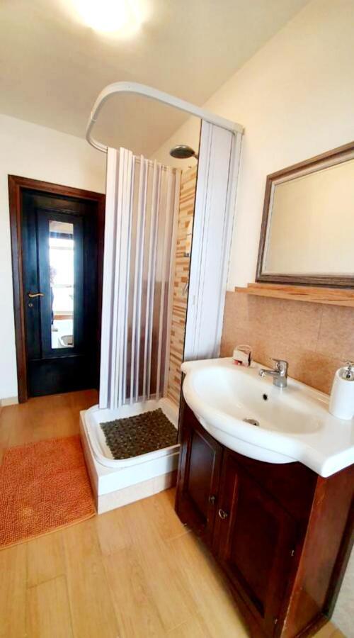 La Casa Di Loryanne Apartman Avezzano Kültér fotó